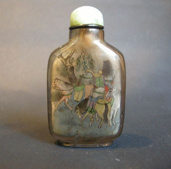 Snuff bottle Inside painted in rock Crystal smoked decorated with eight horses | MasterArt